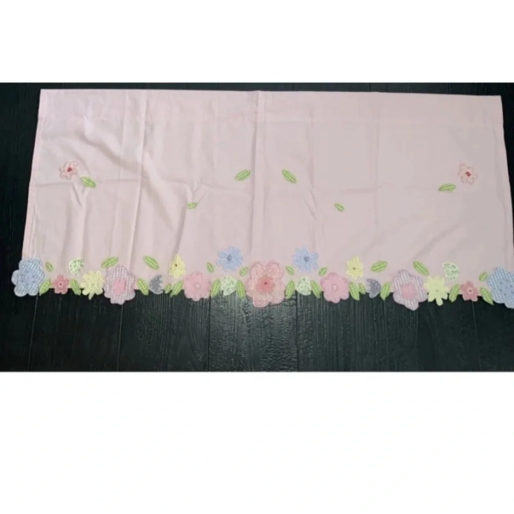 Pottery Barn Kids Pink FLOWER‎ GARDEN Floral Appliqué Window Single Valance (1)